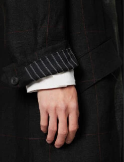 Yohji Yamamoto W-y Graphic-print Relaxed-fit Linen Jacket 13 Yohji Yamamoto W-y Graphic-print Relaxed-fit Linen Jacket -Selfidges Launches R04131770 BLACK ALT04