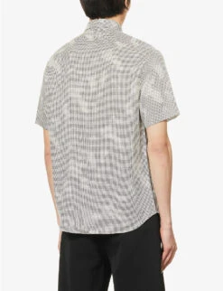 Emporio Armani Logo-print Short-sleeved Regular-fit Woven Shirt -Selfidges Launches R04145220 BCOPOISNERI ALT03